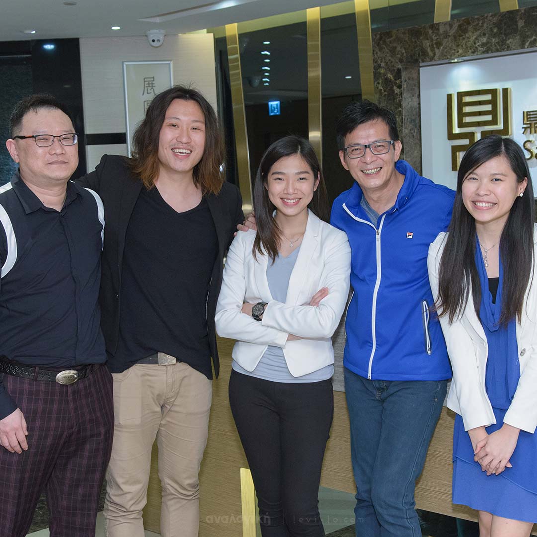 Group photo of Agency, Marketing & Designers
      Joseph, Levi Lo, Mavis Cheung, Felix 黃日華 & Kareen Chung